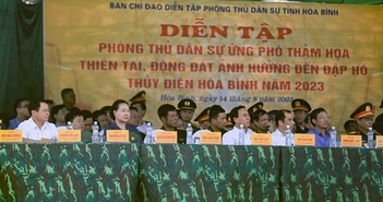 Chủ động ứng phó thiên tai ảnh hưởng đến đập hồ Thủy điện Hòa Bình Chủ động ứng phó thiên tai ảnh hưởng đến đập hồ Thủy điện Hòa Bình