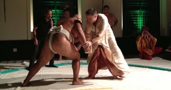 Elon Musk đồng ý khi được đề xuất đấu khẩu với Mark Zuckerberg thay vì đấu võ Elon Musk đồng ý khi được đề xuất đấu khẩu với Mark Zuckerberg thay vì đấu võ