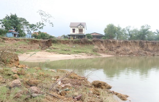 Đề xuất Chính phủ hỗ trợ 750 tỷ đồng xử lý sạt lở bờ sông Thạch Hãn