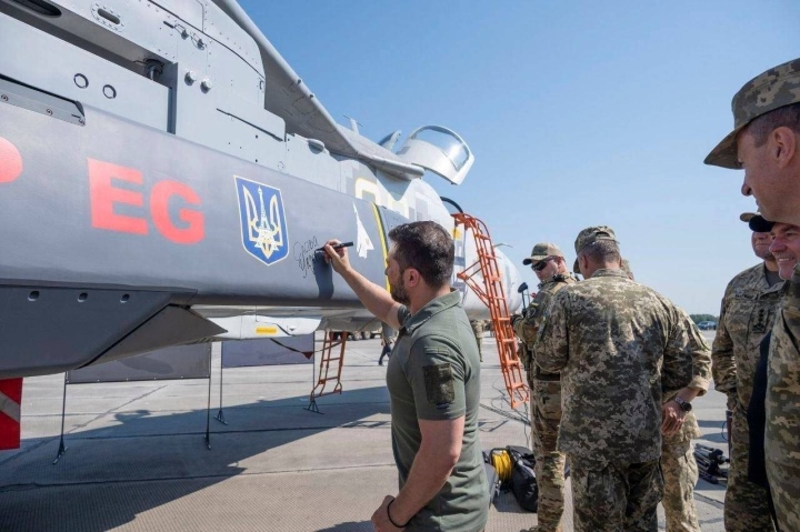 Vì sao Nga dồn dập bắn tên lửa vào sâu lãnh thổ Ukraine?
