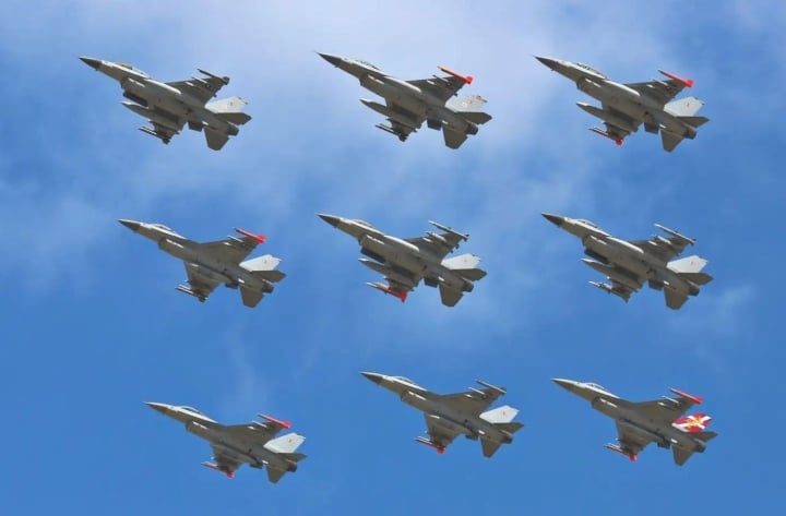 Tướng Không quân Mỹ tin chiến đấu cơ F-16 hiệu quả khi đối đầu máy bay Nga