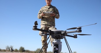 Mỹ muốn phát triển UAV bầy đàn đối phó Trung Quốc