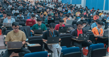Trường ĐH Bách khoa TP.HCM cùng VNG Code Tour ươm mầm tài năng trẻ công nghệ Trường ĐH Bách khoa TP.HCM cùng VNG Code Tour ươm mầm tài năng trẻ công nghệ