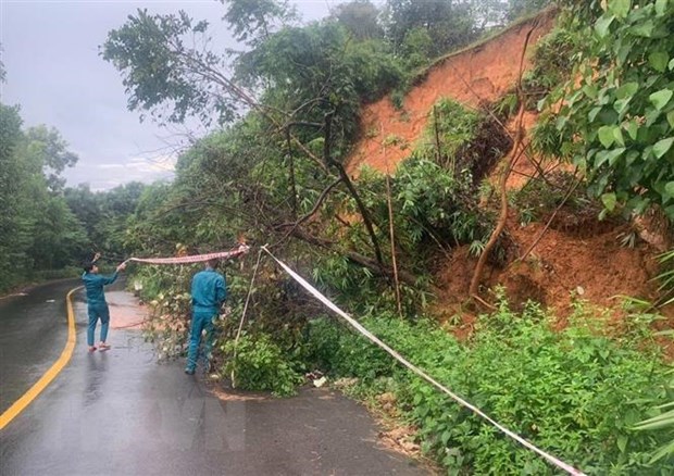 Đề phòng nguy cơ xảy ra lũ quét, sạt lở đất ở Gia Lai và Phú Yên