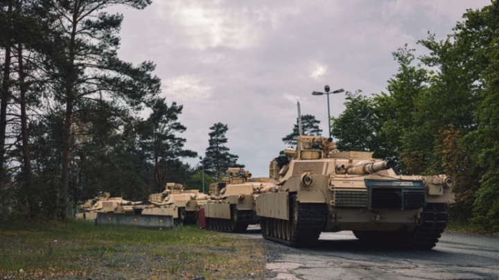 Politico: Ukraine sẽ được Mỹ 'bơm' xe tăng chiến đấu Abrams trong vài tuần tới