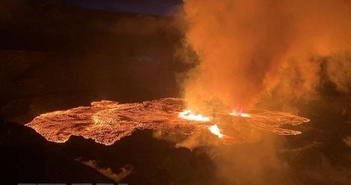 Núi lửa Kilauea tại Hawaii phun trào trở lại sau 3 tháng Núi lửa Kilauea tại Hawaii phun trào trở lại sau 3 tháng