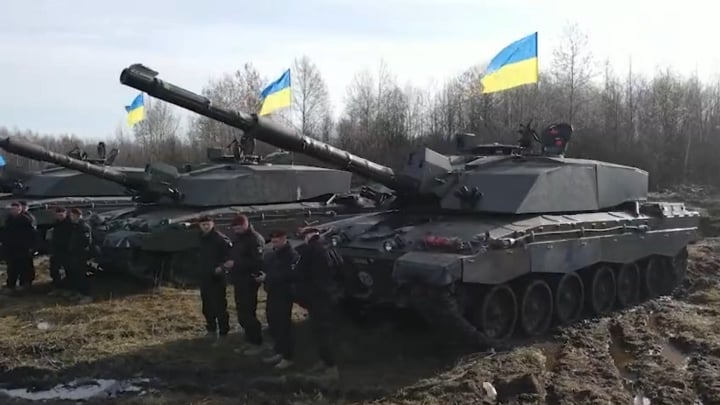 Hình ảnh xe tăng Challenger 2 đầu tiên bị phá hủy tại Ukraine