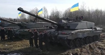 Hình ảnh xe tăng Challenger 2 đầu tiên bị phá hủy tại Ukraine Hình ảnh xe tăng Challenger 2 đầu tiên bị phá hủy tại Ukraine