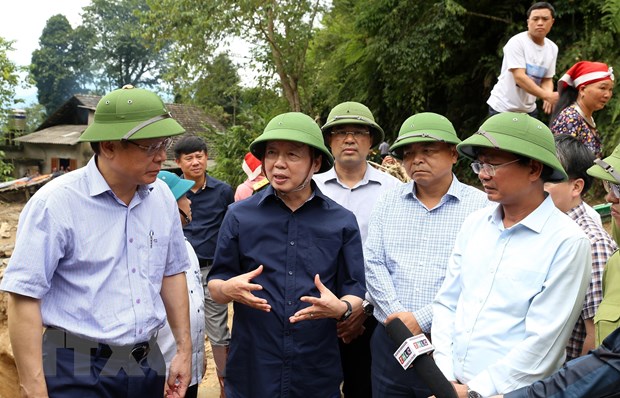 Phó Thủ tướng: Sớm tìm kiếm người mất tích trong vụ lũ ống ở Lào Cai