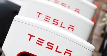 Siêu máy tính Dojo có thể giúp giá trị thị trường của Tesla tăng gần 600 tỉ USD Siêu máy tính Dojo có thể giúp giá trị thị trường của Tesla tăng gần 600 tỉ USD