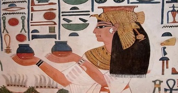 Tại sao người Ai Cập cổ đại lại cạo đầu và đội tóc giả?