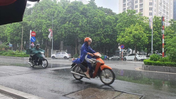 Nhiều nơi trên cả nước có mưa vừa, cục bộ có mưa to đến rất to