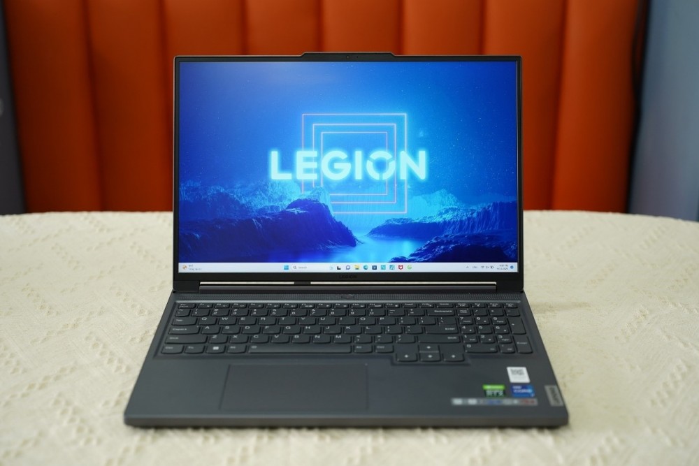Lenovo Legion Slim 5i 2023: làm hay, chơi giỏi