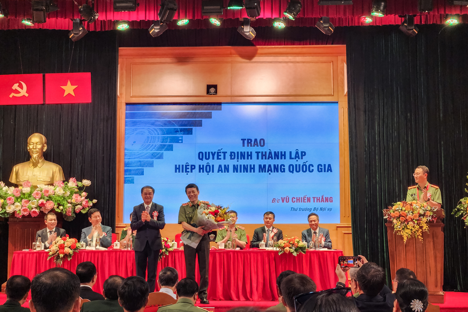 Lần đầu tiên, Hiệp hội An ninh mạng quốc gia tổ chức Đại hội: chung tay làm sạch môi trường mạng - Ảnh 2.