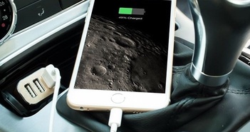 Sạc điện thoại qua cổng USB trên ô tô là sai lầm? Sạc điện thoại qua cổng USB trên ô tô là sai lầm?