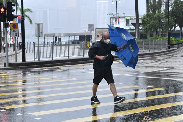 Trung Quốc ban bố cảnh báo vàng đối với cơn bão Koinu