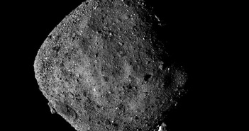Vì sao tàu thăm dò NASA suýt bị “nuốt chửng” khi mang về “nắm đất” nặng 250gr từ nơi cách Trái đất 6,2 tỷ km?