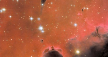Kính Hubble chụp được siêu phẩm “vũ trụ cam” đầy nóng bỏng Kính Hubble chụp được siêu phẩm “vũ trụ cam” đầy nóng bỏng