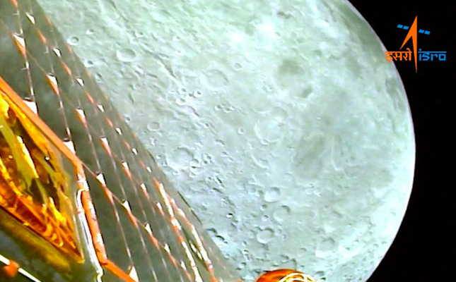Tàu nghiên cứu Mặt trăng của Ấn Độ chuyển sang giai đoạn ‘ngủ’