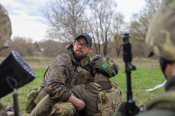 Lính Ukraine phải vượt qua những công sự ‘đáng sợ’ nhất kể từ Thế chiến 2