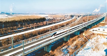 Dài 921 km, tốc độ lên tới 300km/h, Trung Quốc gây chấn động với phương tiện ‘lướt tốc độ cao’, ‘đi xuyên’ băng tuyết ở nhiệt độ -40 độ C đầu tiên trên thế giới