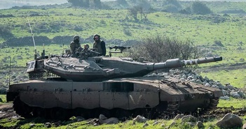 Israel triển khai xe tăng nổi tiếng thế giới sẵn sàng cho chiến dịch ở Gaza