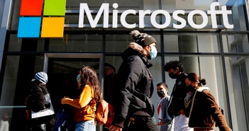 Từng suýt thất bại giống Kodak, BlackBerry vì chỉ sống dựa vào Windows, Microsoft tái sinh ngoạn mục nhờ tuân theo 3 bài học quan trọng Từng suýt thất bại giống Kodak, BlackBerry vì chỉ sống dựa vào Windows, Microsoft tái sinh ngoạn mục nhờ tuân theo 3 bài học quan trọng