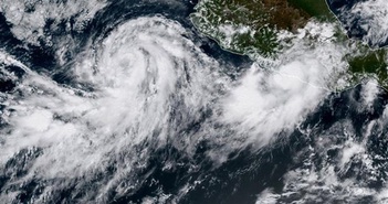 Bão Norma đổ vào bờ biển Mexico, suy yếu thành bão nhiệt đới