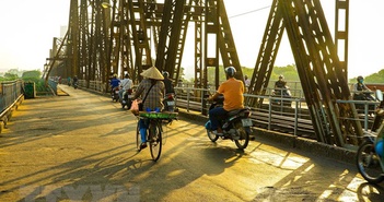 Bắc Bộ và Nam Bộ ngày nắng, từ Thanh Hóa đến Thừa Thiên-Huế có mưa Bắc Bộ và Nam Bộ ngày nắng, từ Thanh Hóa đến Thừa Thiên-Huế có mưa
