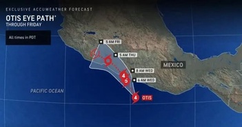 Cơn bão Otis nhanh chóng mạnh lên khi áp sát bờ biển Mexico
