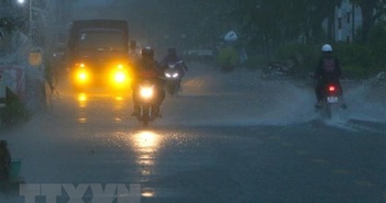 Nhiều khu vực trên cả nước có mưa và dông, đề phòng lốc, sét Nhiều khu vực trên cả nước có mưa và dông, đề phòng lốc, sét