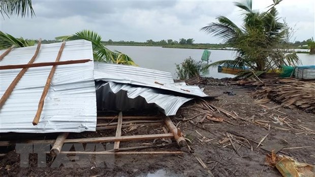 Mưa kèm lốc xoáy gây thiệt hại gần 500 triệu đồng tại Hậu Giang