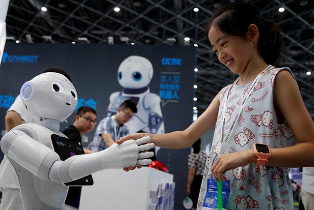 Trung Quốc muốn sản xuất hàng loạt robot hình người vào năm 2025