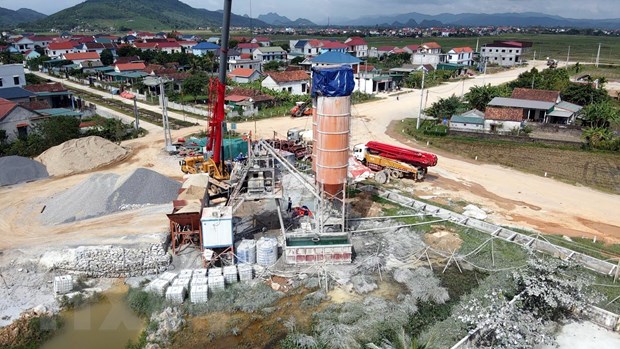 Quảng Bình: Giải quyết ô nhiễm do trạm trộn bêtông ximăng ở Quảng Sơn