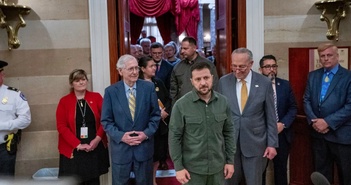 Sự đấu tranh bên trong của Tổng thống Zelensky để giữ cuộc chiến với Nga Sự đấu tranh bên trong của Tổng thống Zelensky để giữ cuộc chiến với Nga