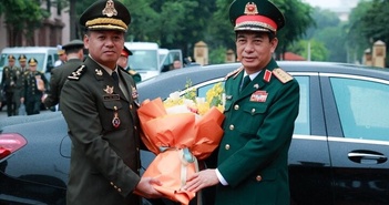Đại tướng Phan Văn Giang đón Phó thủ tướng, Bộ trưởng Bộ Quốc phòng Campuchia Đại tướng Phan Văn Giang đón Phó thủ tướng, Bộ trưởng Bộ Quốc phòng Campuchia