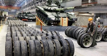 Bất ngờ khi Nga biên chế thêm 2.100 xe tăng trong năm 2023 Bất ngờ khi Nga biên chế thêm 2.100 xe tăng trong năm 2023