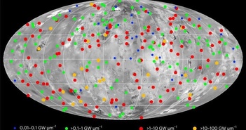 Bản đồ mới cho thấy núi lửa 'làm loạn' trên Mặt trăng bùng nổ nhất Hệ Mặt trời Bản đồ mới cho thấy núi lửa 'làm loạn' trên Mặt trăng bùng nổ nhất Hệ Mặt trời