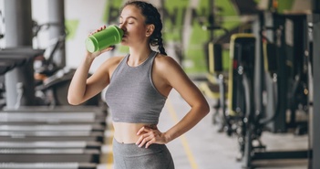 Nên uống nước gì trước, trong và sau khi tập gym? Nên uống nước gì trước, trong và sau khi tập gym?