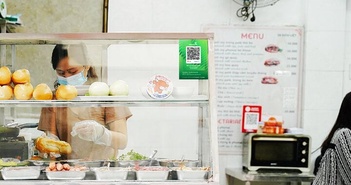 Vietcombank ra mắt bộ giải pháp 'QR nhận tiền' cho người bán hàng Vietcombank ra mắt bộ giải pháp 'QR nhận tiền' cho người bán hàng