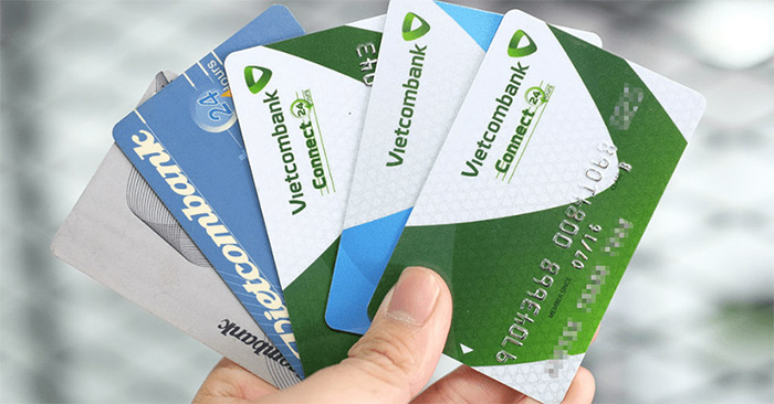 Vietcombank yêu cầu khách hàng chuyển đổi thẻ ghi nợ từ sang công nghệ chip