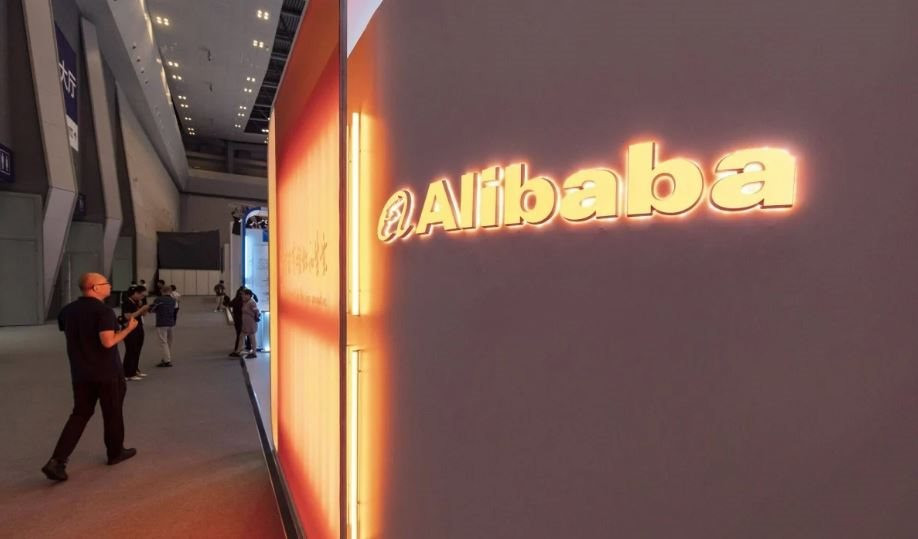 Alibaba bác tin sa thải 25.000 người, trấn an cổ đông về kế hoạch bán cổ phần của Jack Ma