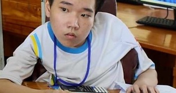 Cậu học trò yếu tứ chi và nỗ lực để 'Tỏa sáng nghị lực Việt năm 2023' Cậu học trò yếu tứ chi và nỗ lực để 'Tỏa sáng nghị lực Việt năm 2023'