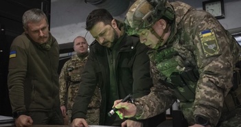 Tổng thống Zelensky tiết lộ giai đoạn mới trong xung đột với Nga Tổng thống Zelensky tiết lộ giai đoạn mới trong xung đột với Nga