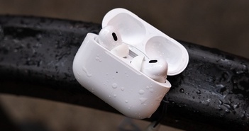 AirPods Pro mới có thể đo thân nhiệt