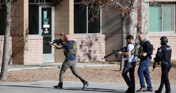 Mỹ điều tra động cơ gây án trong vụ xả súng tại trường đại học Nevada Mỹ điều tra động cơ gây án trong vụ xả súng tại trường đại học Nevada