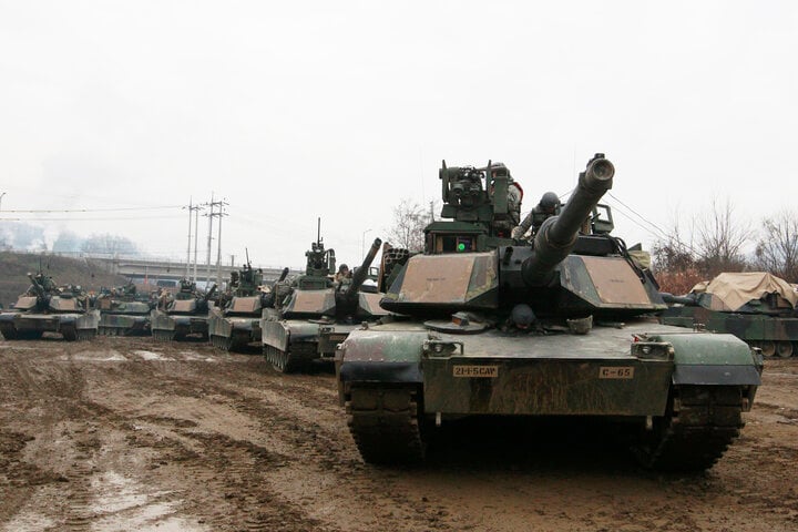 M1 Abrams đòi hỏi bảo dưỡng định kỳ 12 giờ hoạt động mỗi lần và đây là khó khăn lớn nhất khi Ukraine đưa vào vận hành dòng xe tăng này.