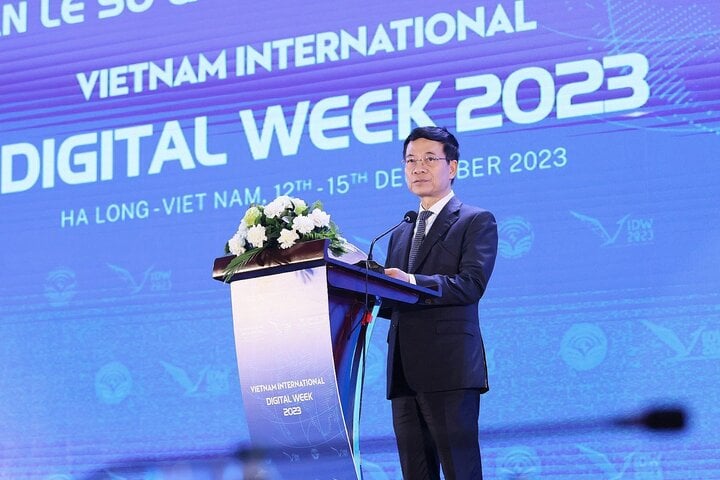 Bộ trưởng Nguyễn Mạnh Hùng: Hãy tin tưởng vào công nghệ mới như AI
