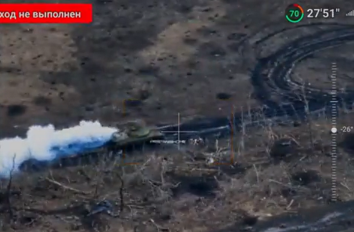 Xe tăng Nga như 'pháo đài sắt', UAV Ukraine tấn công liên tiếp đều thất bại