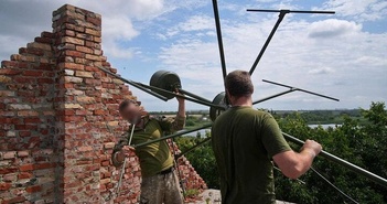 Cuộc chiến vô hình ở Ukraine khốc liệt không kém trên chiến hào Cuộc chiến vô hình ở Ukraine khốc liệt không kém trên chiến hào